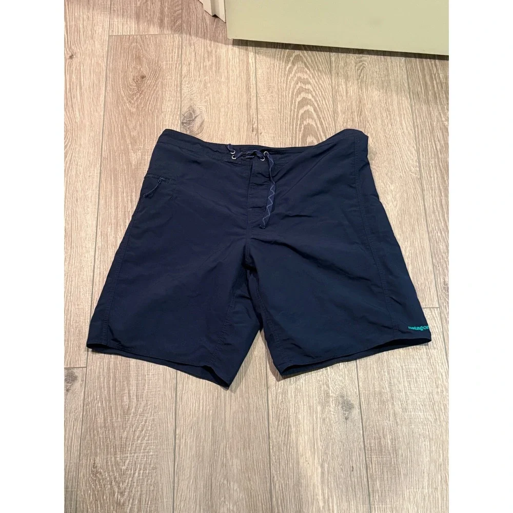 Patagonia Mens Navy Blue Board Shorts Swim Trunks Size 36 Zipper Pocket 9 Inseam